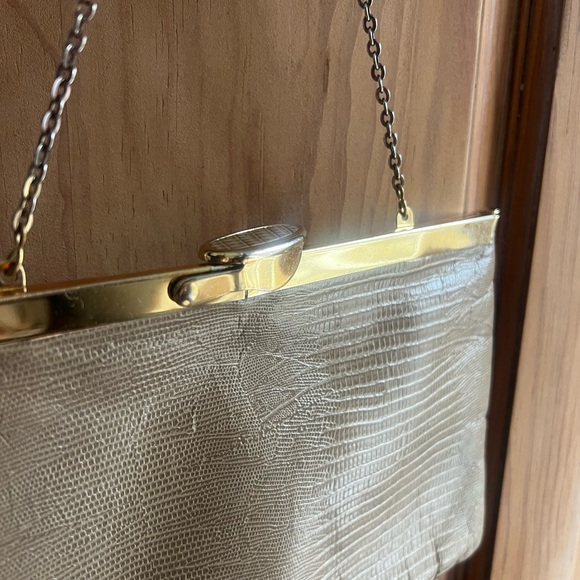 Vintage leather Etra genuine beige leather Evening Clutch with Chain Handle - Picture 2 of 11
